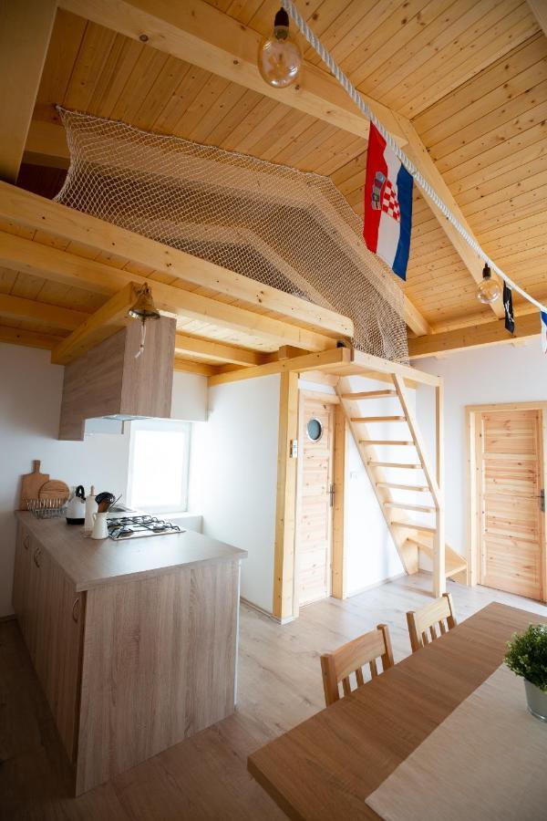 Kuca Nerezinka Appartement Nerezine Buitenkant foto