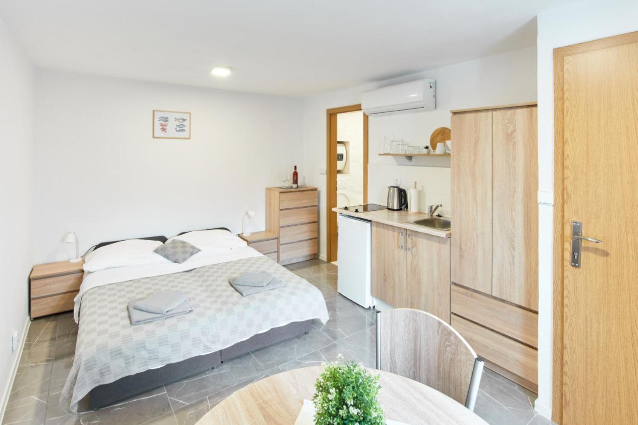 Kuca Nerezinka Appartement Nerezine Buitenkant foto